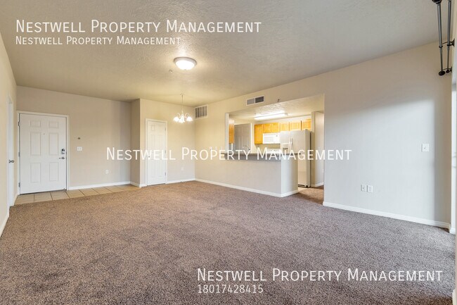 Foto del edificio - Great 3-bed Condo in Sandy $250 OFF 1ST MO...
