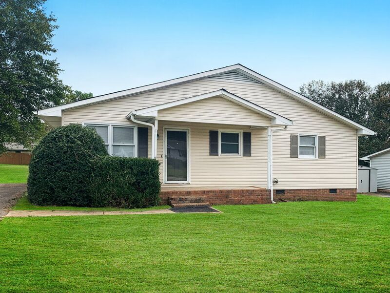 22 Ford Dr, Wellford, SC 29385 House Rental in Wellford, SC