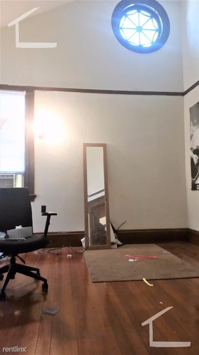 Foto del edificio - 6 br, 2.5 bath House - 31 Quint Ave