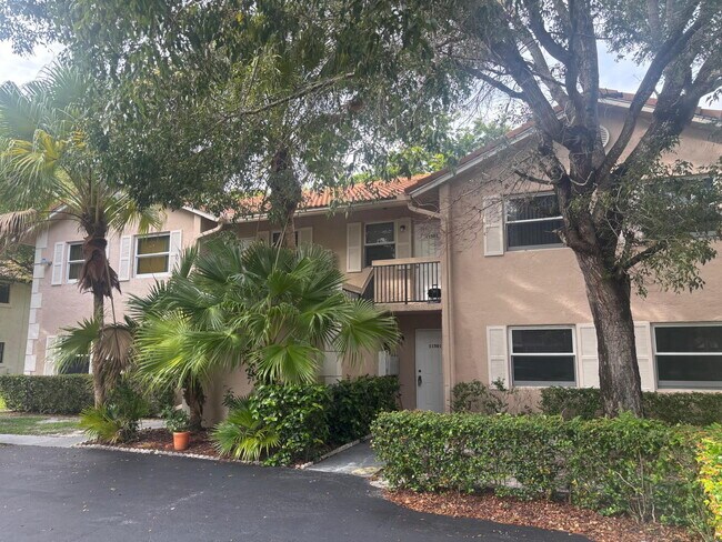 Foto del edificio - Charming 3 Bedroom 2 Bath
