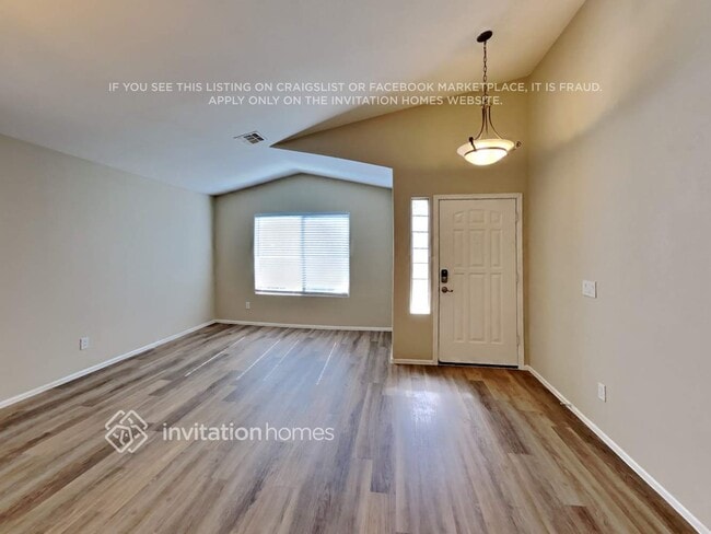 Building Photo - 7820 S 48th Dr