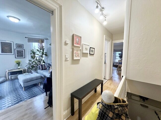 Photo du bâtiment - 2 Chicora Ave