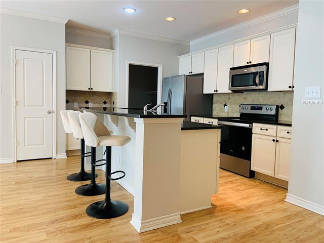 Foto principal - 1020 Texas St