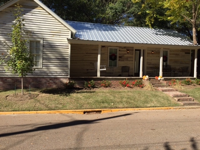 Primary Photo - 435 N 15th St