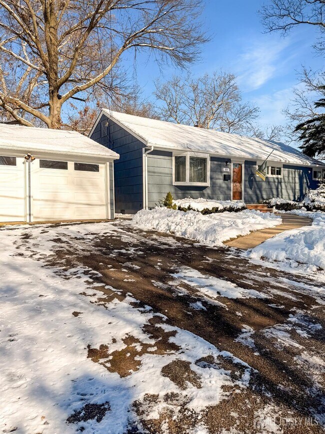 Foto del edificio - 100 New York Ave