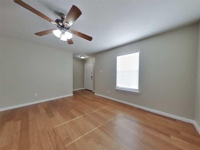 Building Photo - 5003 Hauna Ln