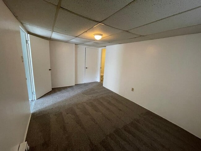 Foto del edificio - 663 E Market St