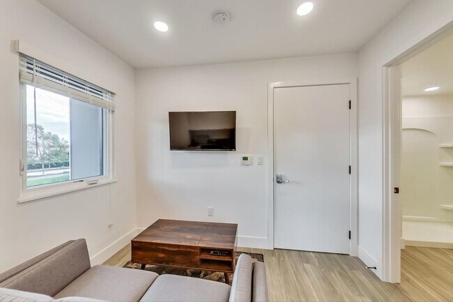Foto del edificio - Artthaus Mandela: New Luxury Apartments! 2...