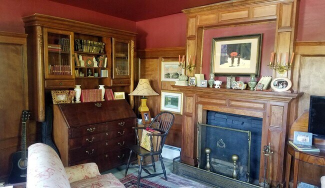 Building Photo - 53 Falls Bridge Rd