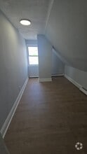 Building Photo - 65 Hudson St
