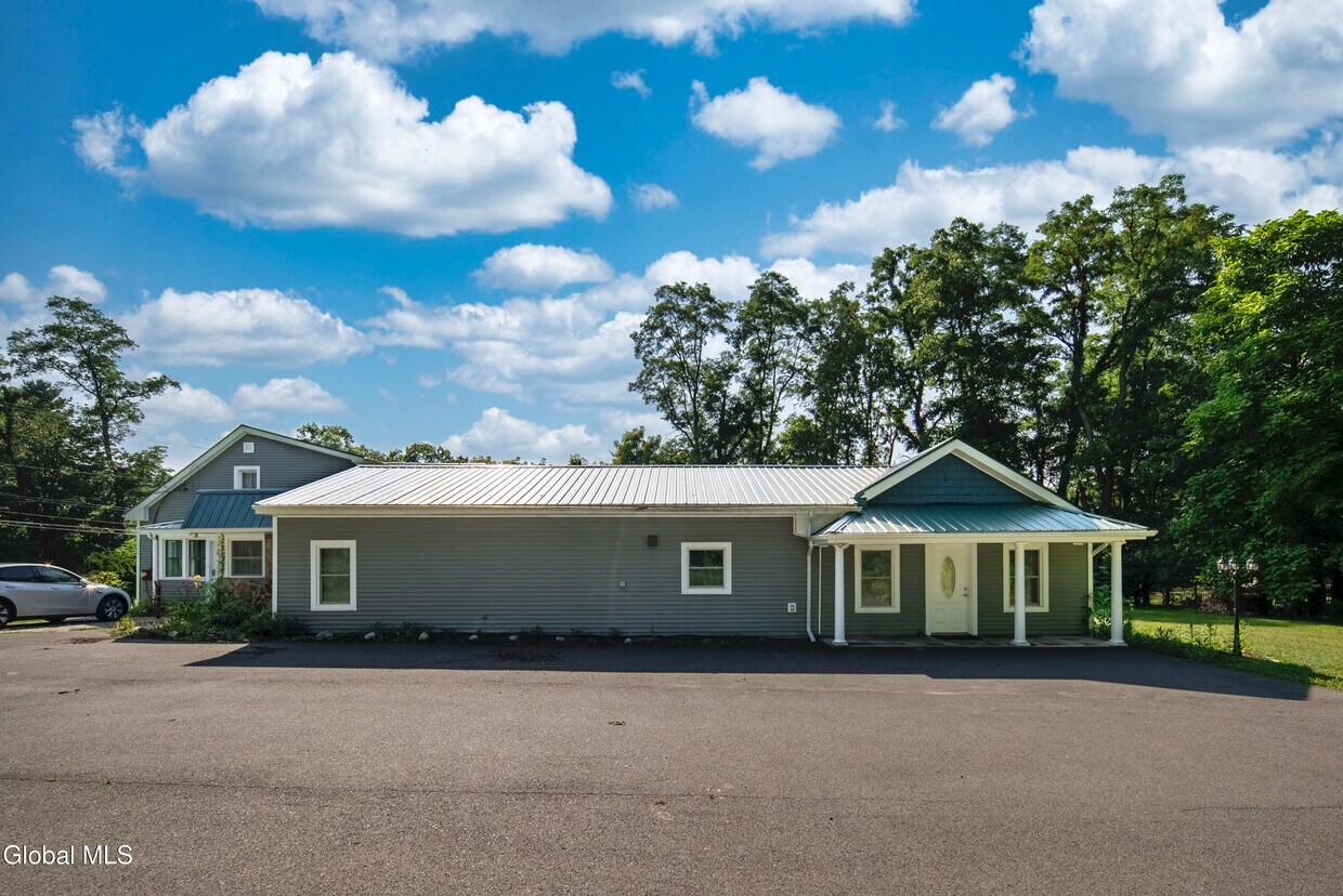 Foto principal - 489 Grooms Rd