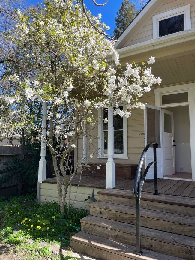 Foto del edificio - Lovely and spacious 1850’s ranch style hom...