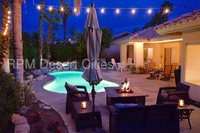 Building Photo - 3 Bedroom Pool Home in Whitehawk