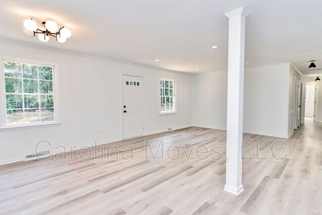 Photo - 117 Fillery Dr House