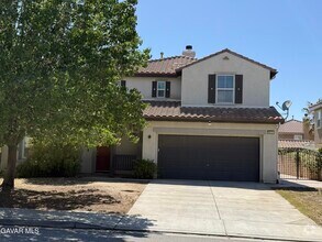 Building Photo - 39331 Desert Lilly Ct
