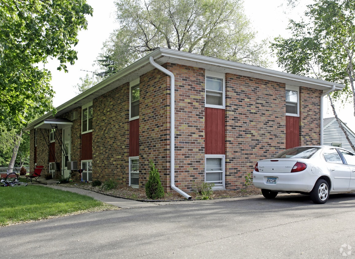 1505 Eddy St, Hastings, MN 55033 Apartments in Hastings, MN