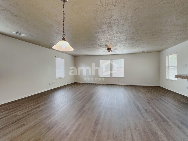 Foto del edificio - 3406 Maris Way