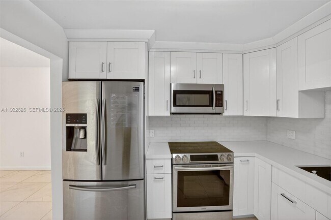 Foto del edificio - 1239 Mariposa Ave