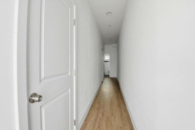 Foto del edificio - 3918 Brighton Ave