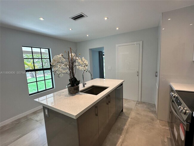 Foto del edificio - 1436 SW 76th Ct