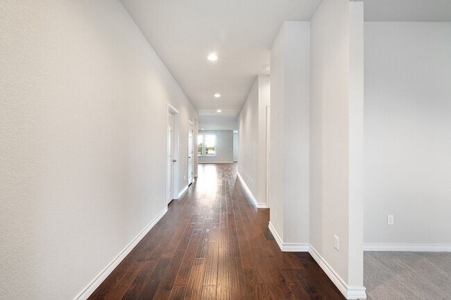 Foto del edificio - 17717 Silent Harbor Loop