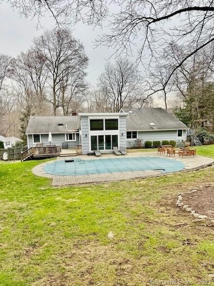 Foto del edificio - 71 High Point Rd