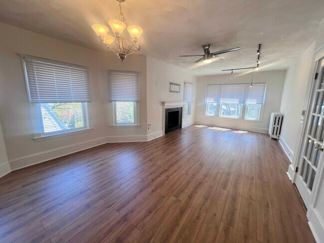 Building Photo - 61 Wollaston Ave