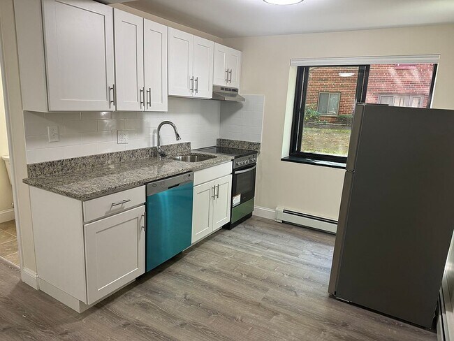 *Pictures are representative samples of the advertised unit. In some cases, the actual units you tou - 5 Chester St