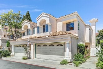1361 Serena Cir