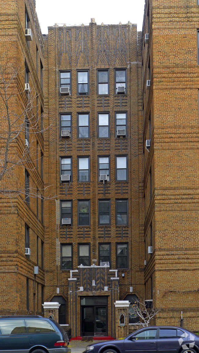 Building Photo - 135 Avenue P