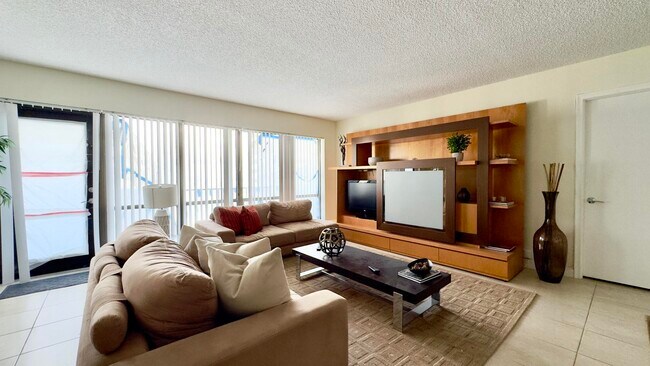 Foto del edificio - 5100 N Ocean Blvd