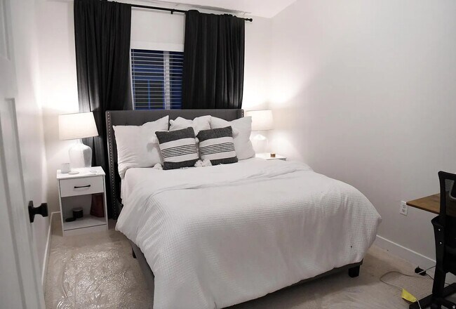 Foto del edificio - 1099 Emerald Pools Ln