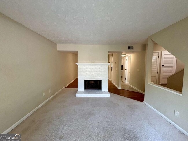 Building Photo - 666 Stratford Green Way