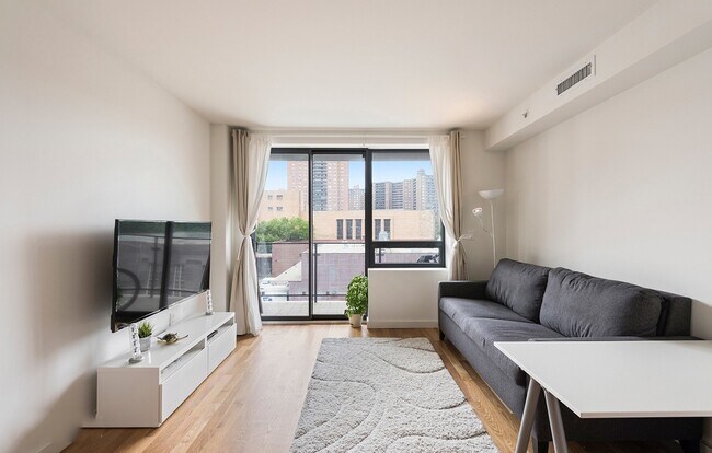 Foto del edificio - 10620 70th Ave