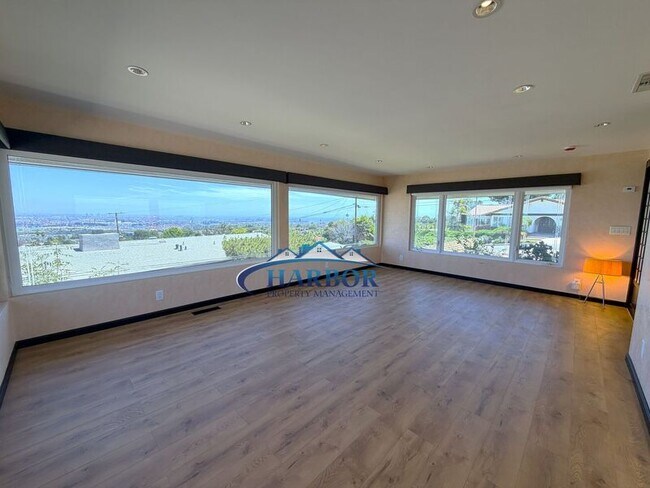 Building Photo - 2315 Sparta Dr