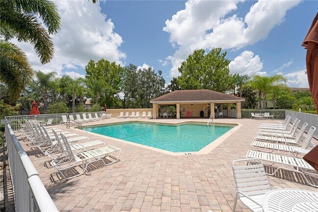 Foto del edificio - 3770 82nd Ave Cir E