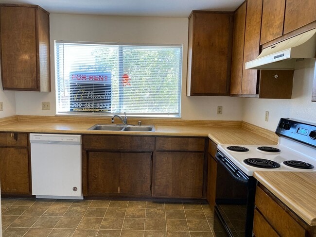 Building Photo - 124