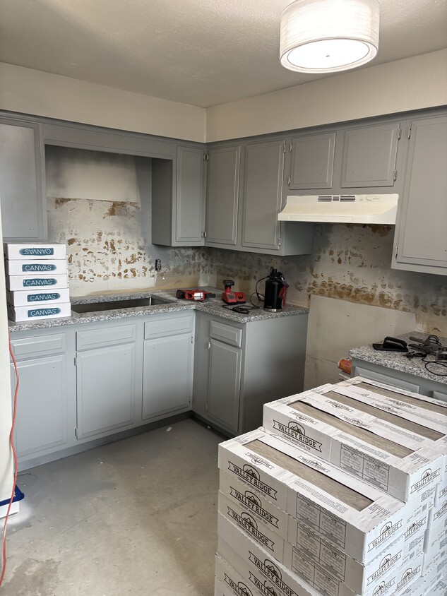 Foto principal - Bonner Springs Apartment Complex