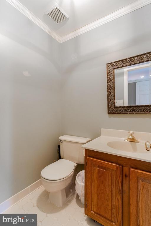 Foto del edificio - 4018 Lake Glen Rd