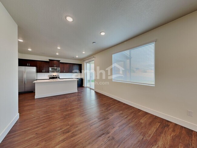 Foto del edificio - 9516 Aviara St