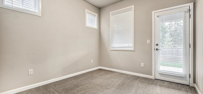 Building Photo - 23821 SE 291st Pl