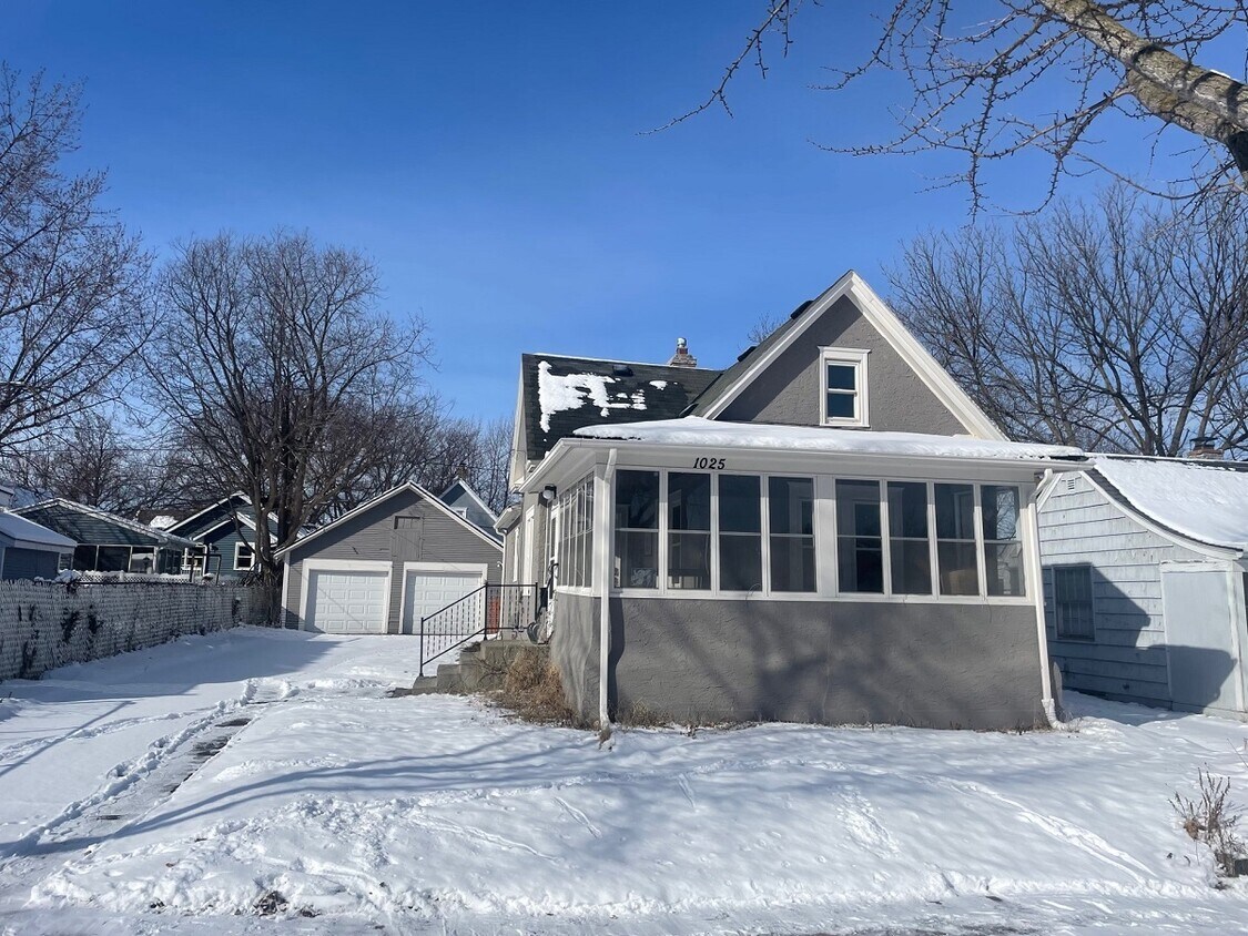 Foto principal - 1025 Jameson St