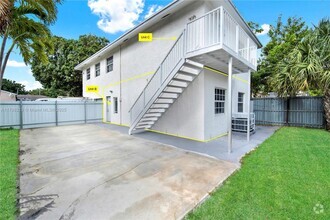 Building Photo - 10410 NW 28th Ave