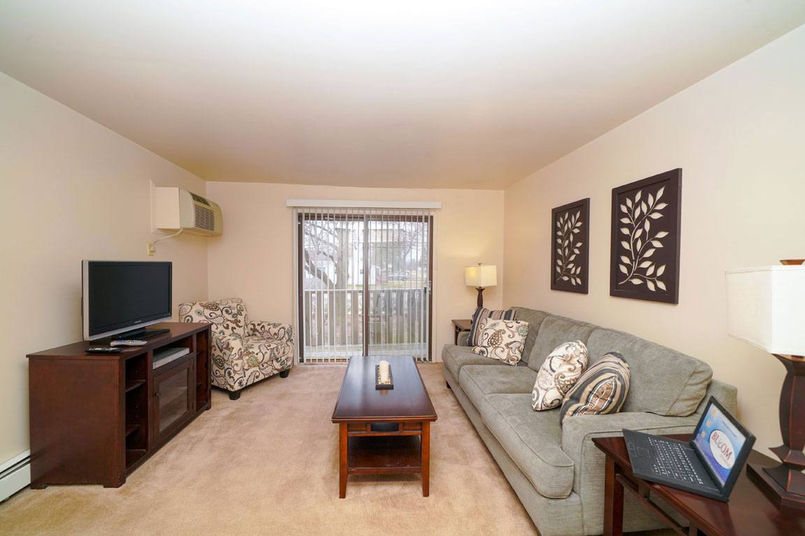 Foto principal - Glen Oaks Apartments