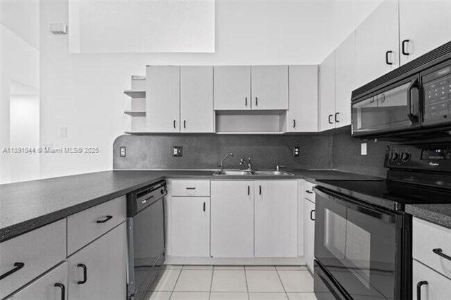 Foto del edificio - 13400 SW 182nd St