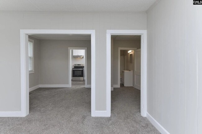 Building Photo - 6410 Simpson St