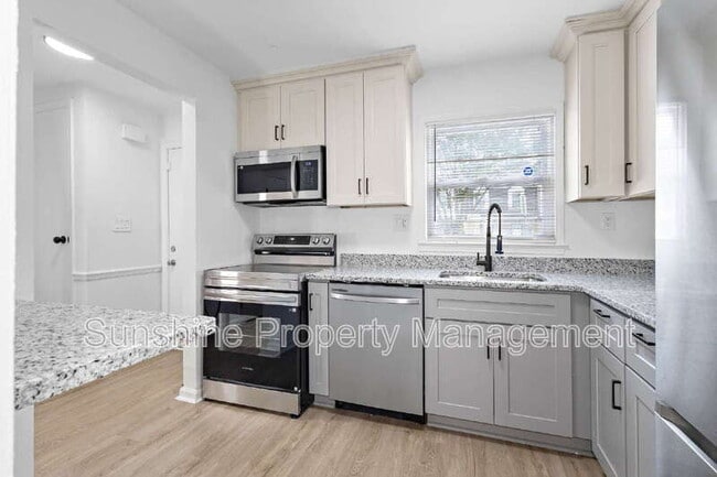 Foto del edificio - 6591 Stoney Point S