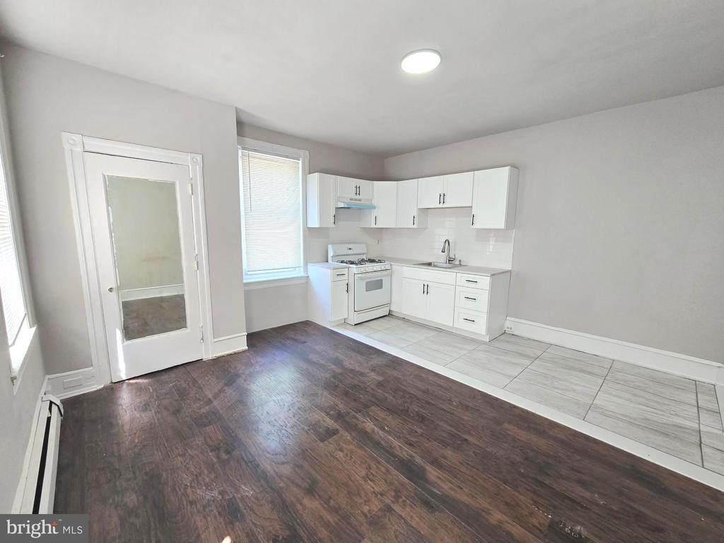 Foto principal - 509 E Washington Ln