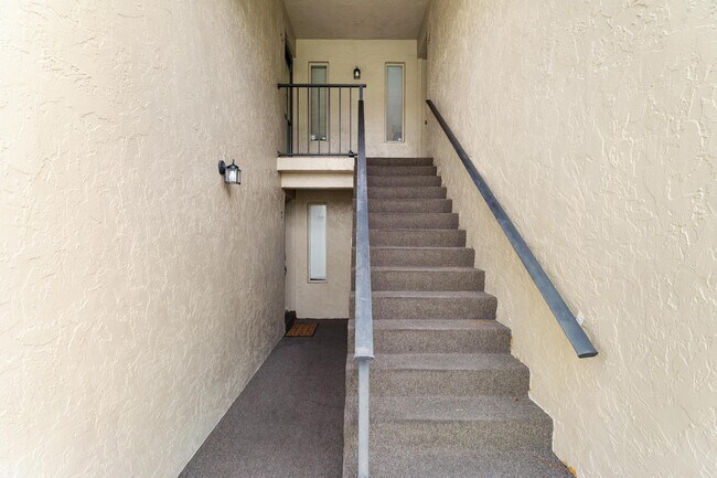 Foto del edificio - 524 Shady Pine Way