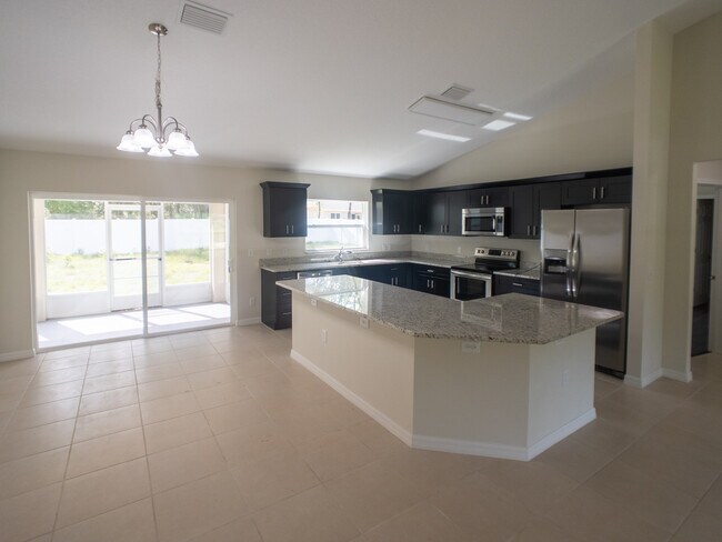 Foto del edificio - 16560 SW 31st Cir